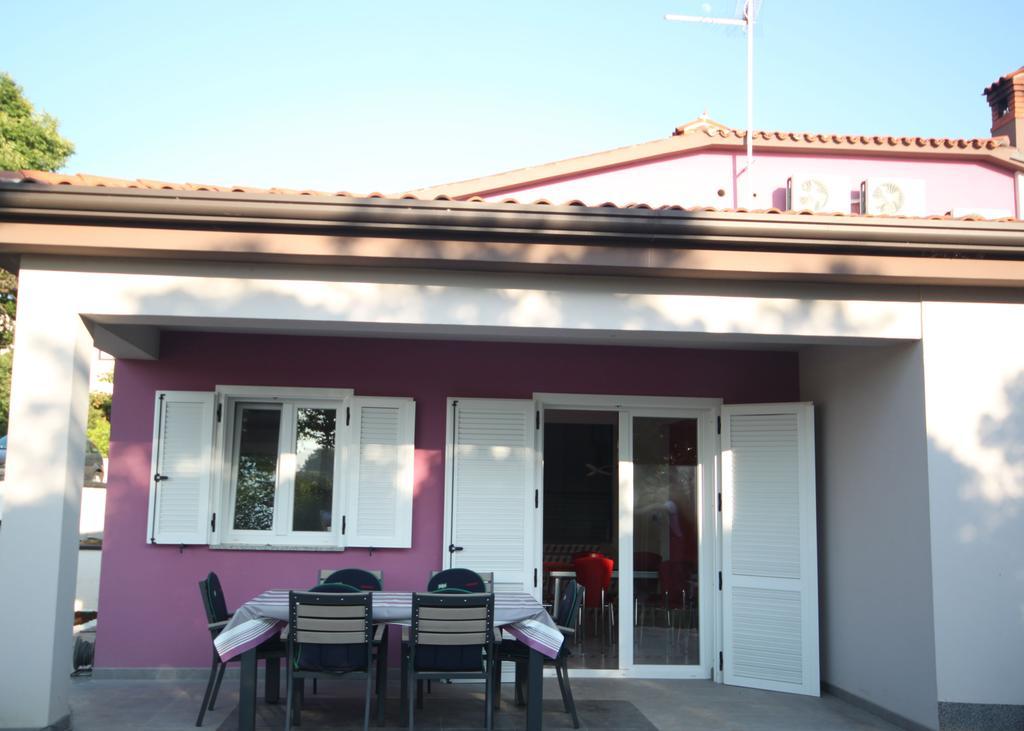 Holiday House Veli Vrh Pula Room photo